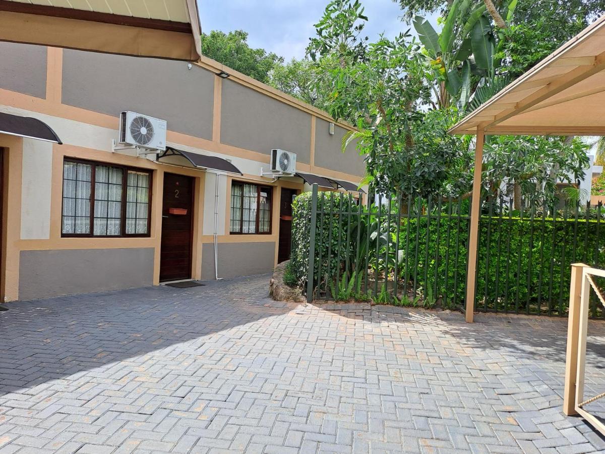Amigos Bed & Breakfast - No Loadshedding Mbombela Екстер'єр фото