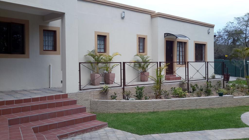 Amigos Bed & Breakfast - No Loadshedding Mbombela Екстер'єр фото