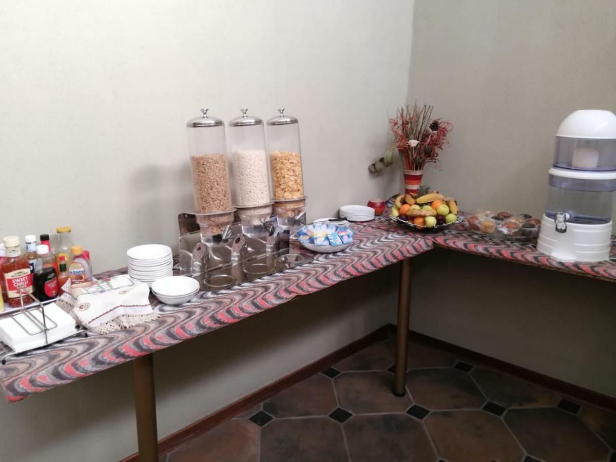 Amigos Bed & Breakfast - No Loadshedding Mbombela Екстер'єр фото