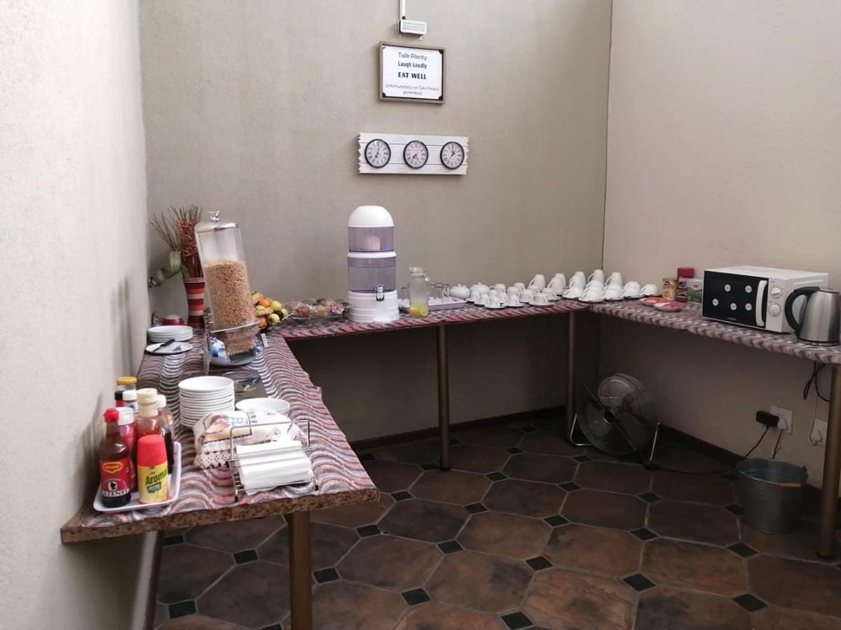 Amigos Bed & Breakfast - No Loadshedding Mbombela Екстер'єр фото
