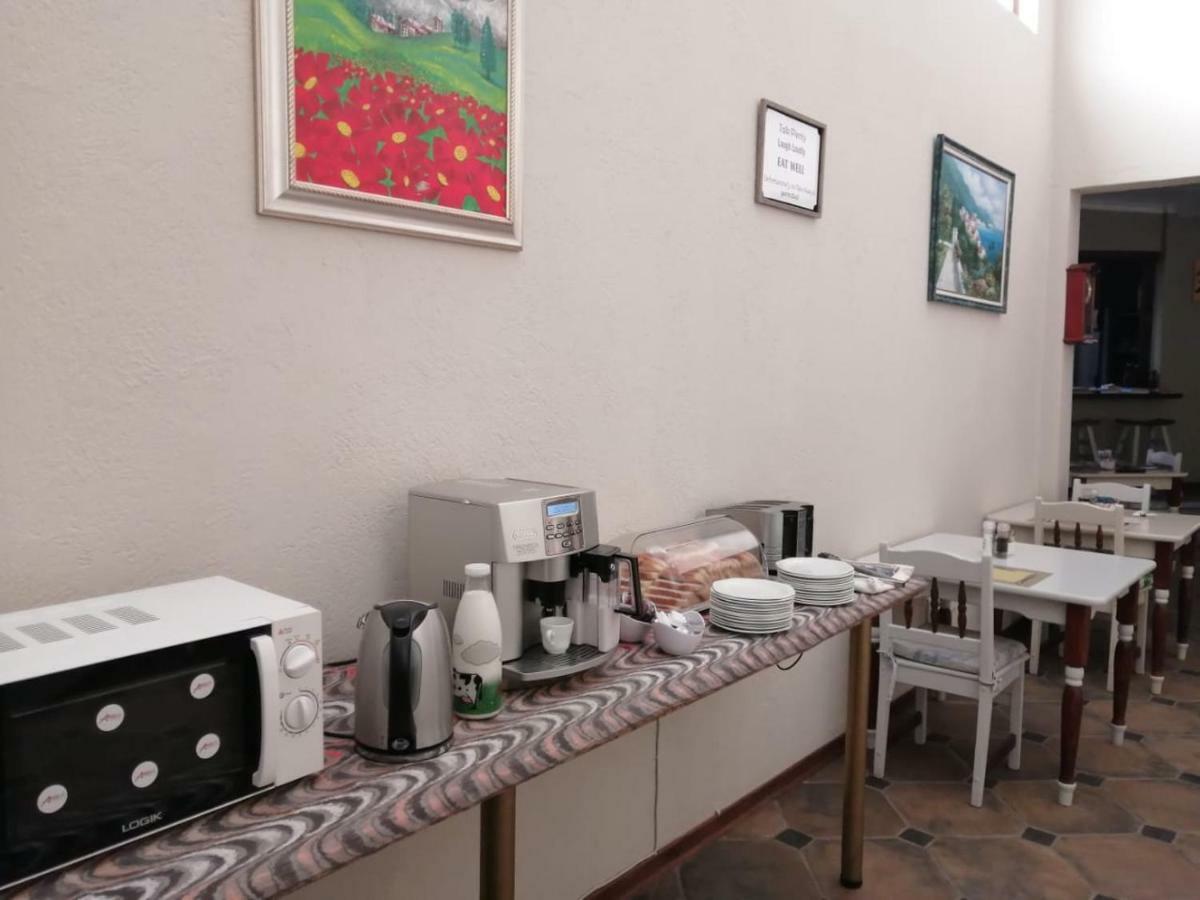 Amigos Bed & Breakfast - No Loadshedding Mbombela Екстер'єр фото