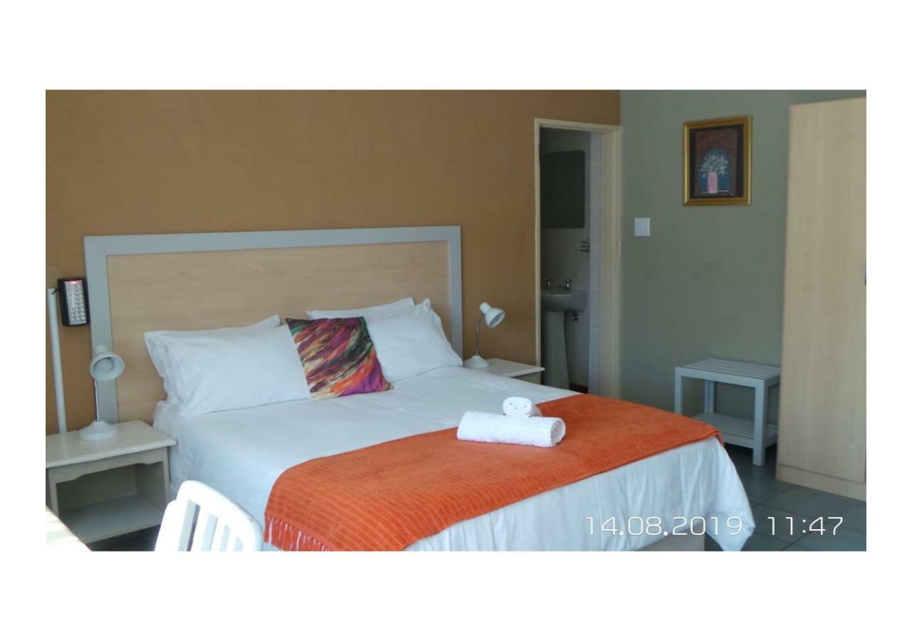 Amigos Bed & Breakfast - No Loadshedding Mbombela Екстер'єр фото